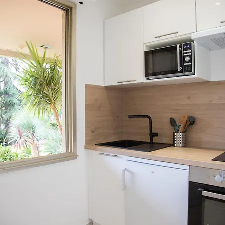 Flat With Hot Pool 胡安莱潘