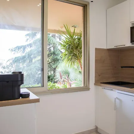 Διαμέρισμα Flat With Hot Pool