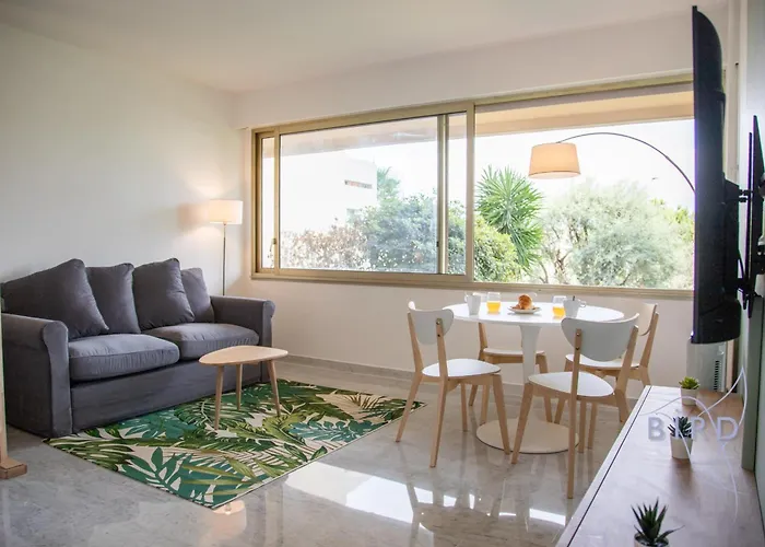 アパート Flat With Hot Pool *