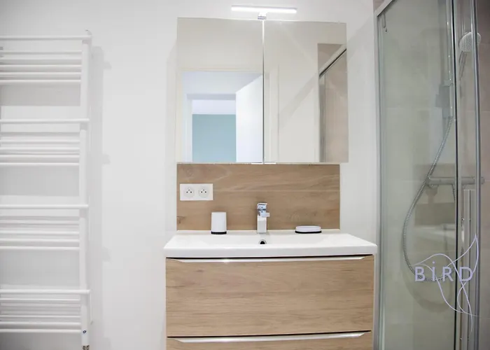 アパート Flat With Hot Pool ジュアン・レ・パン